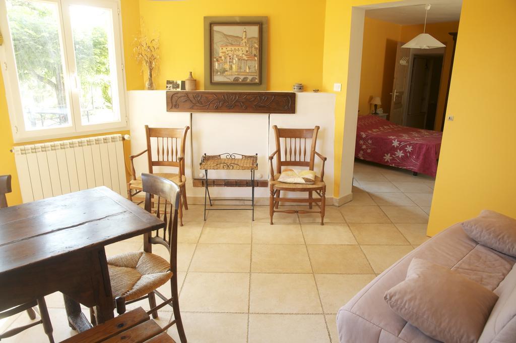 Villa Le Petit Bacalan Mormoiron Zimmer foto